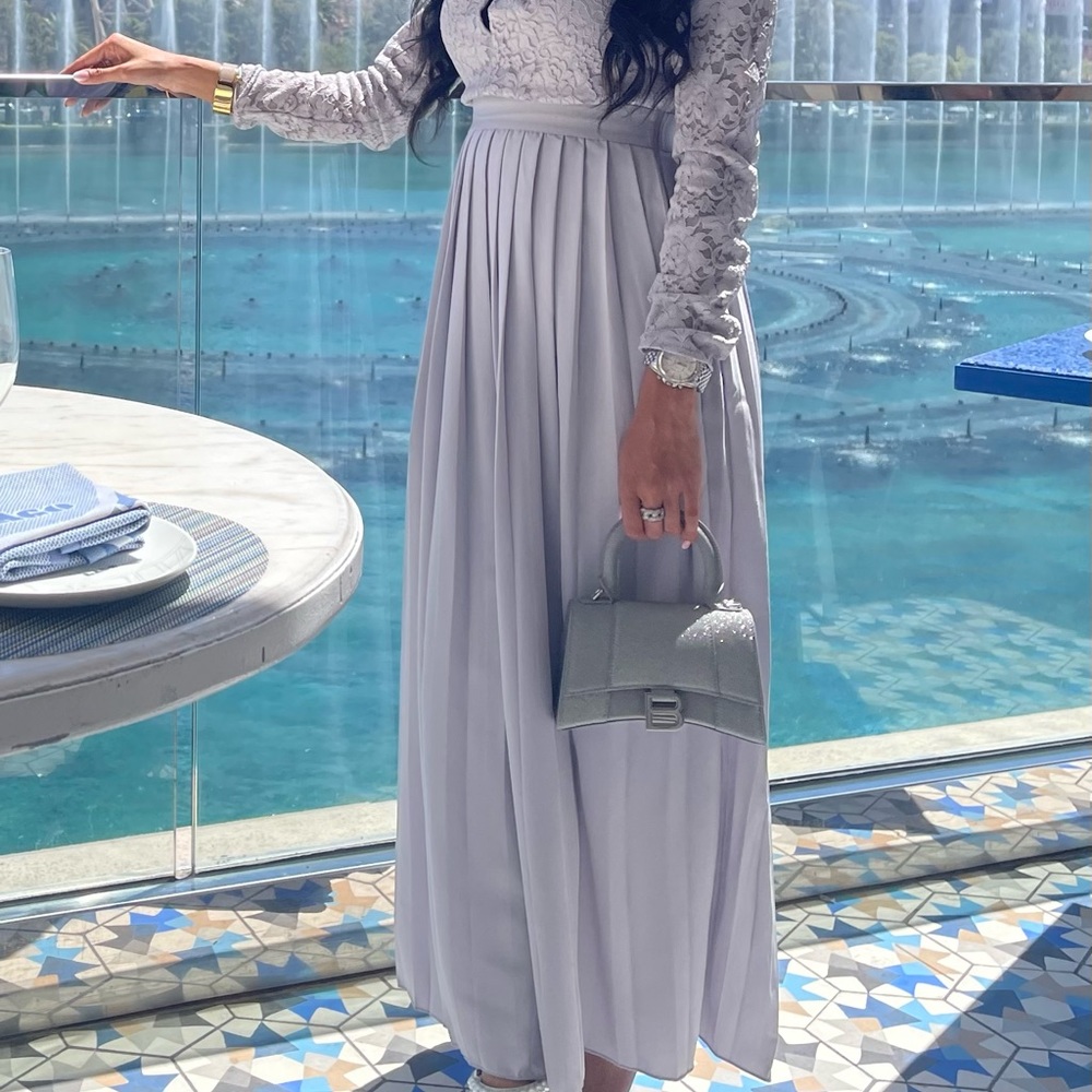 Gray lace key hole midi dress